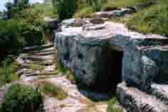 Тепе-Кермен. Пещерный храм.